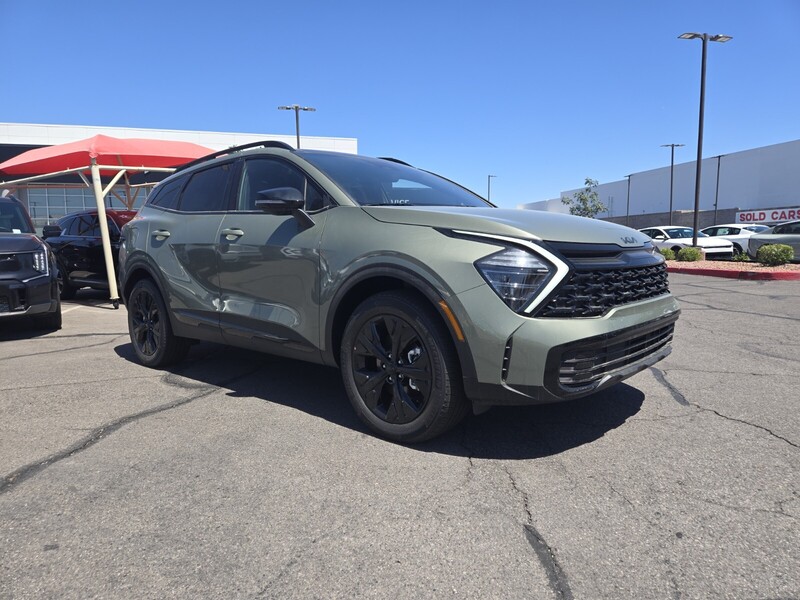 2025 Kia Sportage Plug-In Hybrid X-Line photo 2