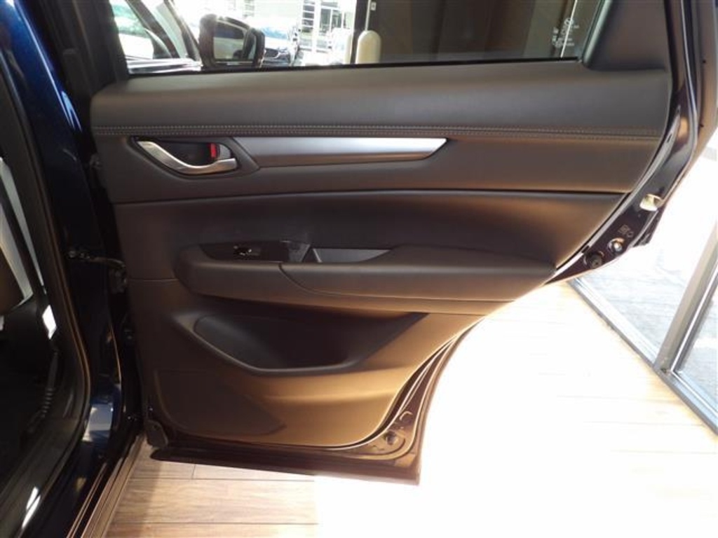 2023 Mazda CX-5 2.5 S Preferred photo 16