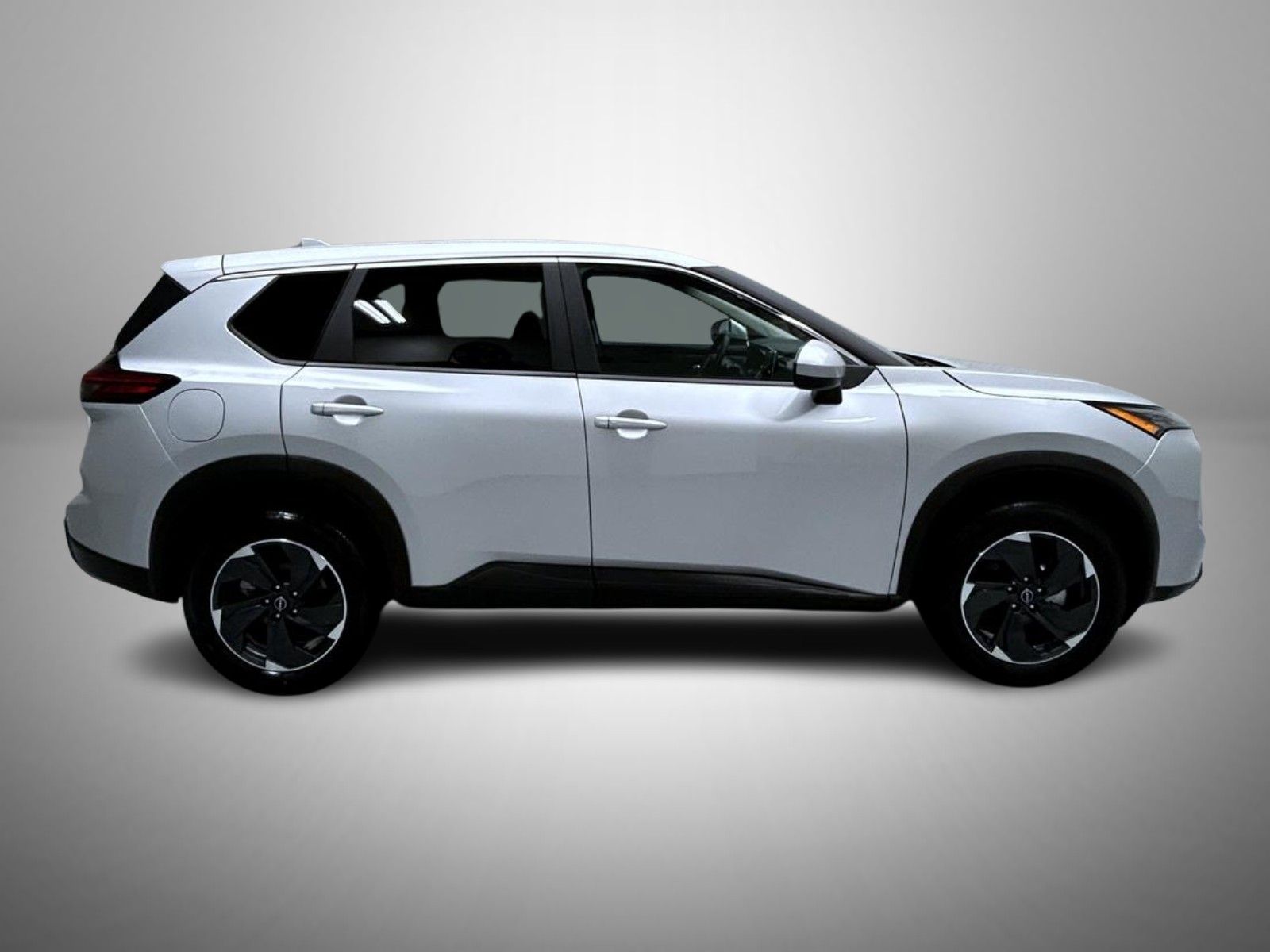 2024 Nissan Rogue SV photo 2