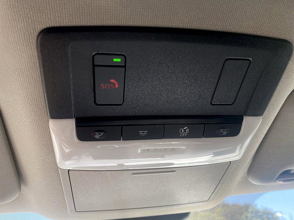 2025 Nissan Sentra SV photo 12