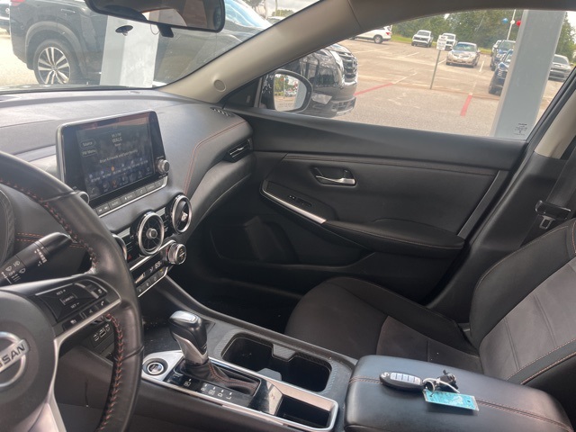 2023 Nissan Sentra SR photo 12