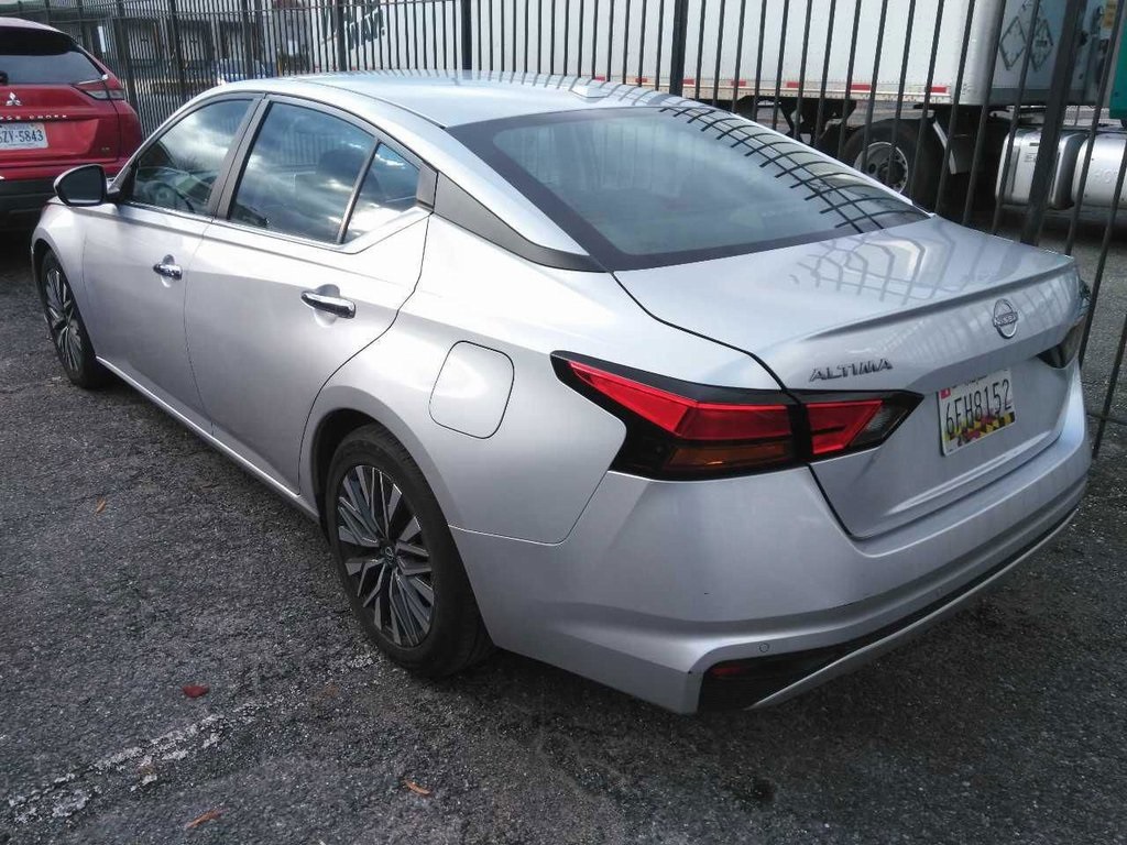 2023 Nissan Altima 2.5 SV photo 4