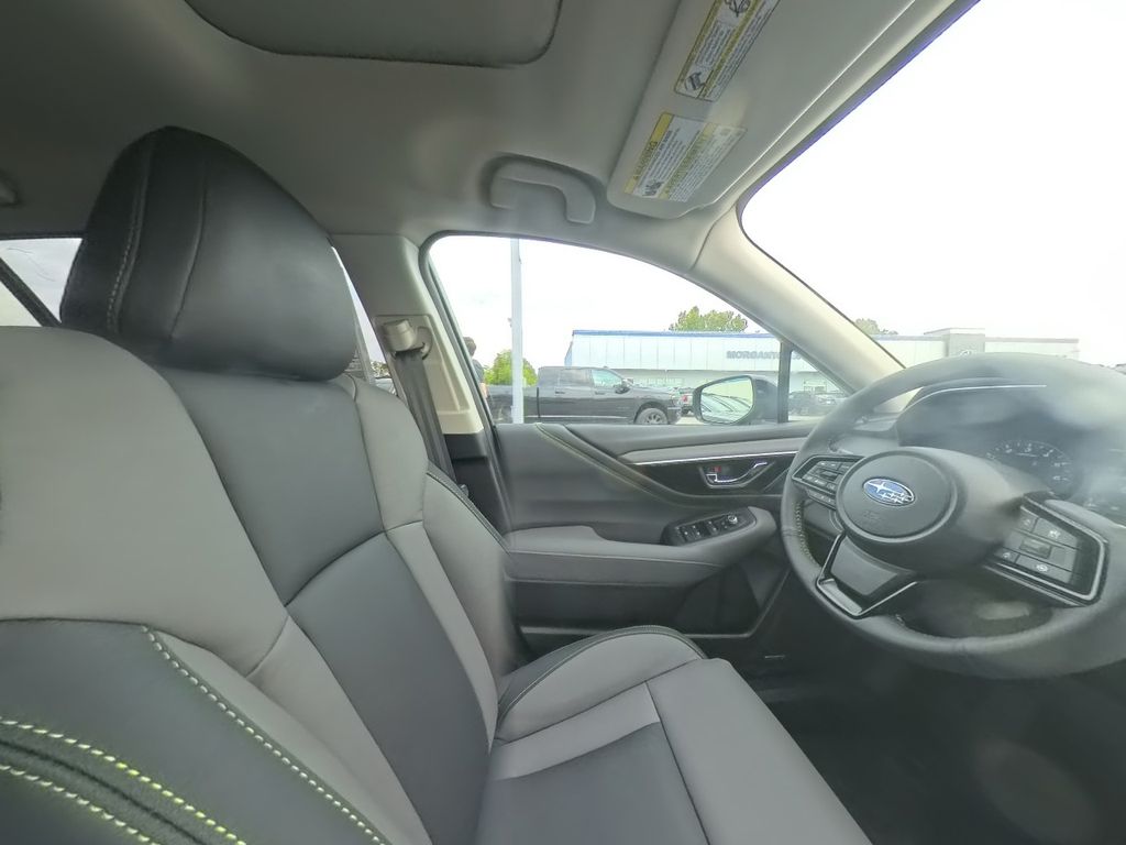 2025 Subaru Outback Onyx Edition photo 27