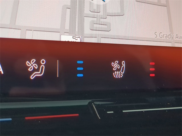 2025 Volkswagen ID. Buzz Pro Plus photo 22