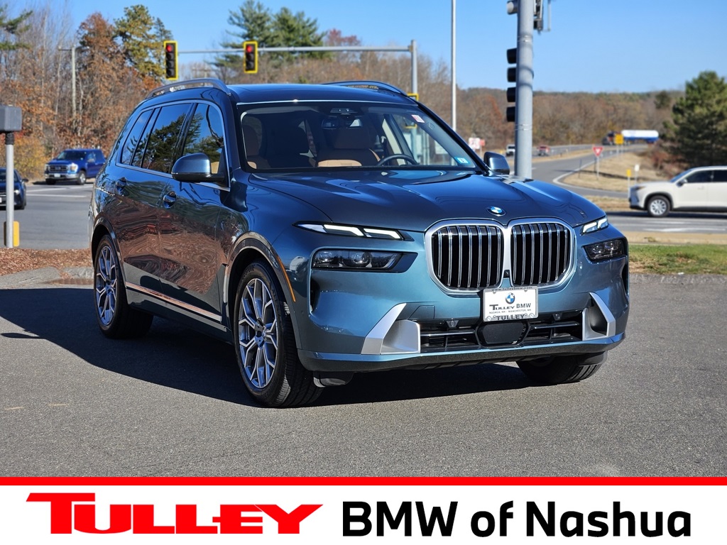 2025 BMW X7 40i's photo