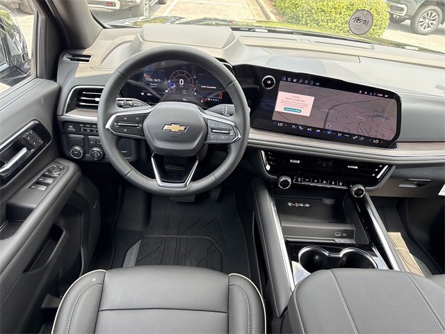 2025 Chevrolet Suburban Premier photo 19