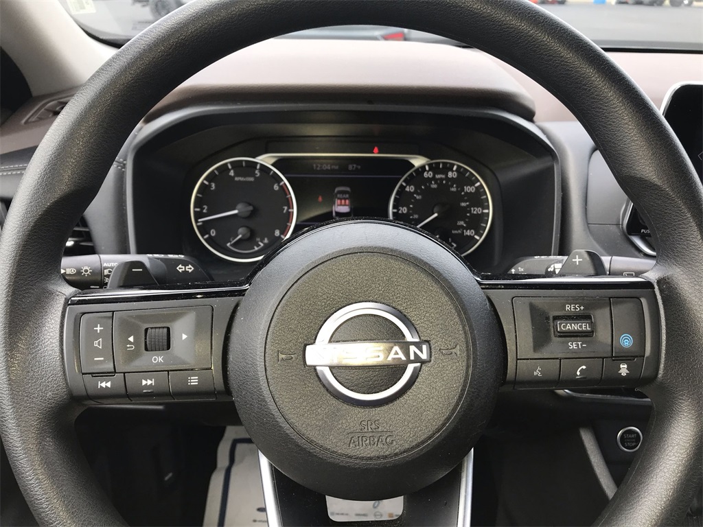 2023 Nissan Rogue SV photo 14