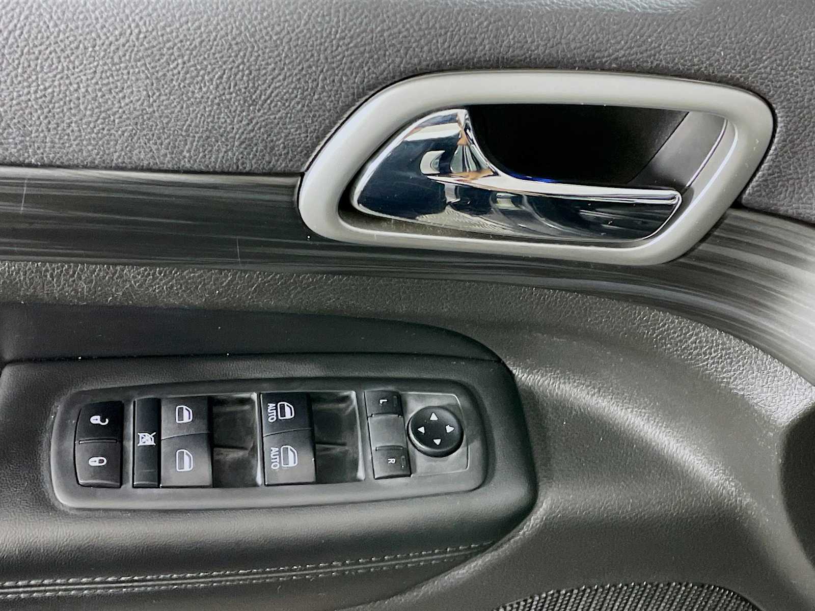 2019 Jeep Grand Cherokee Altitude photo 15