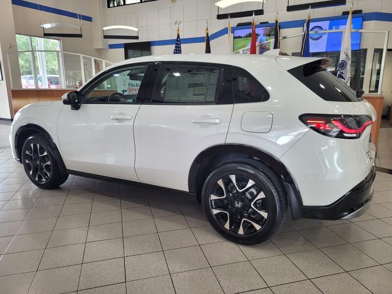 2026 Honda HR-V EX-L photo 6