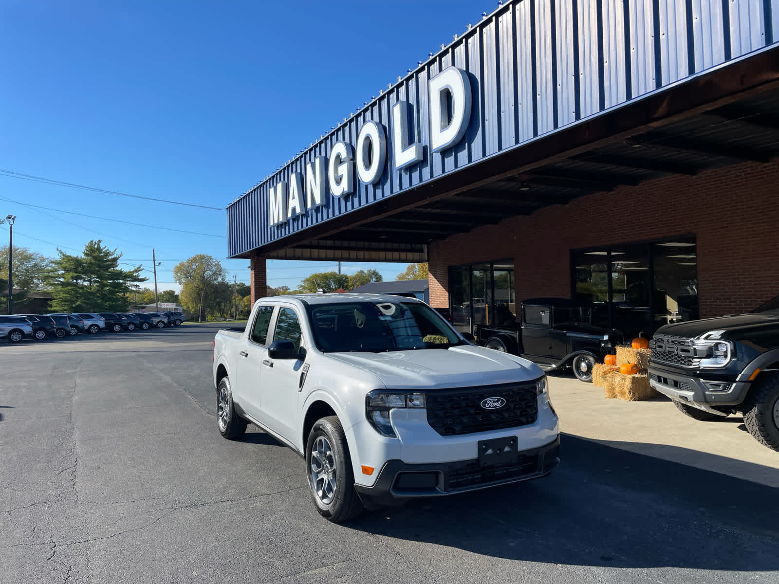 2025 Ford Maverick XLT photo 2