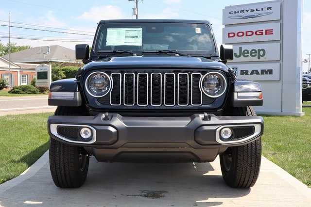 2025 Jeep Wrangler Sahara photo 5