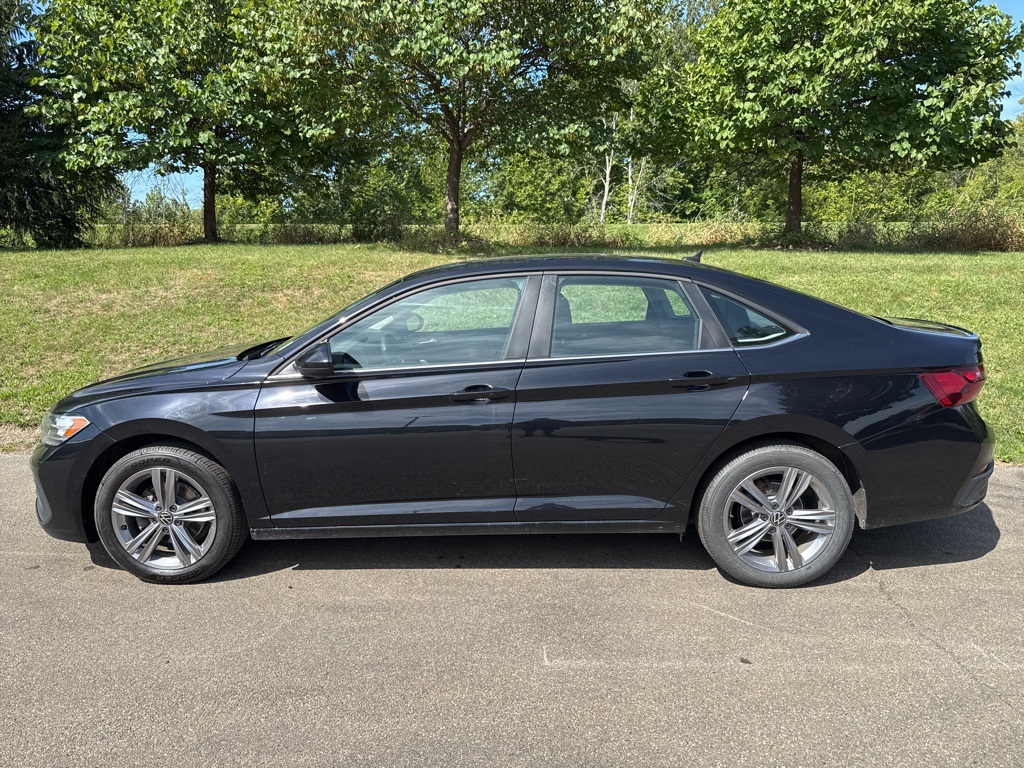 2022 Volkswagen Jetta 1.5T SE photo 5