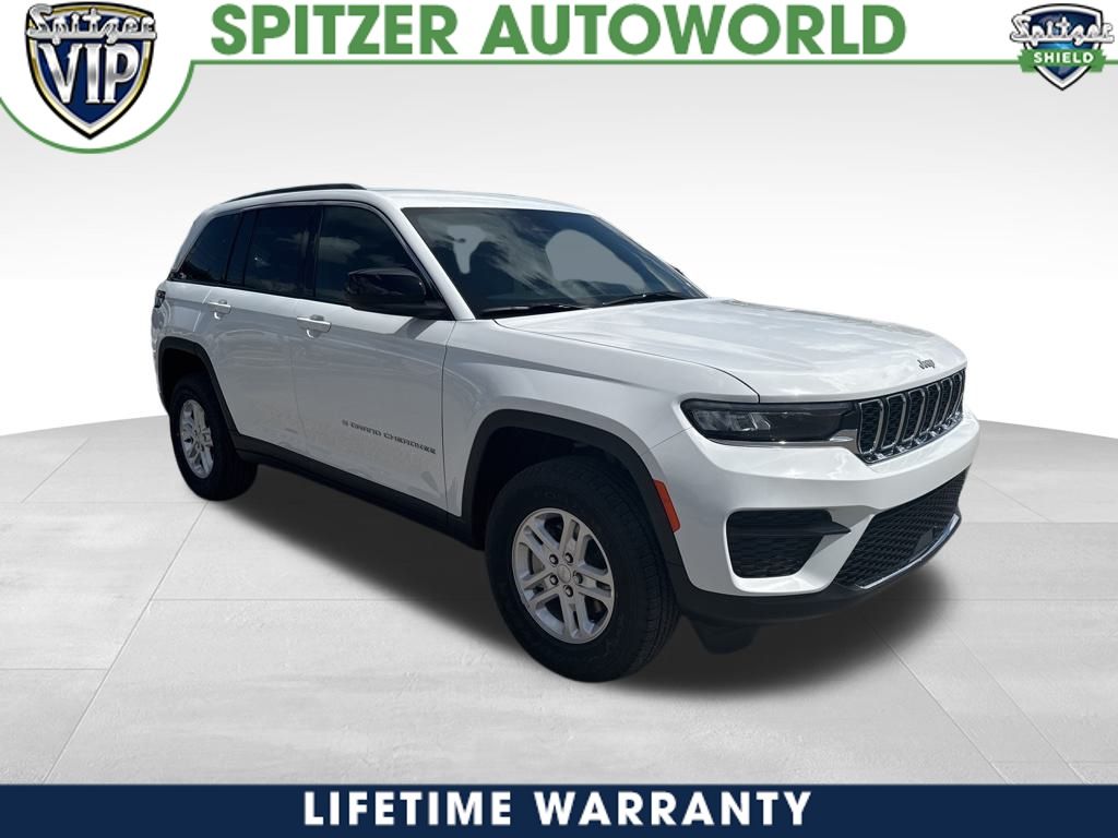 2025 Jeep Grand Cherokee Laredo's photo