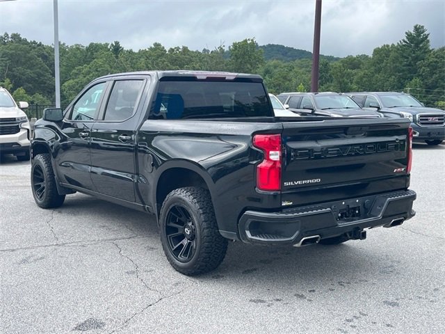 2021 Chevrolet Silverado 1500 RST photo 2