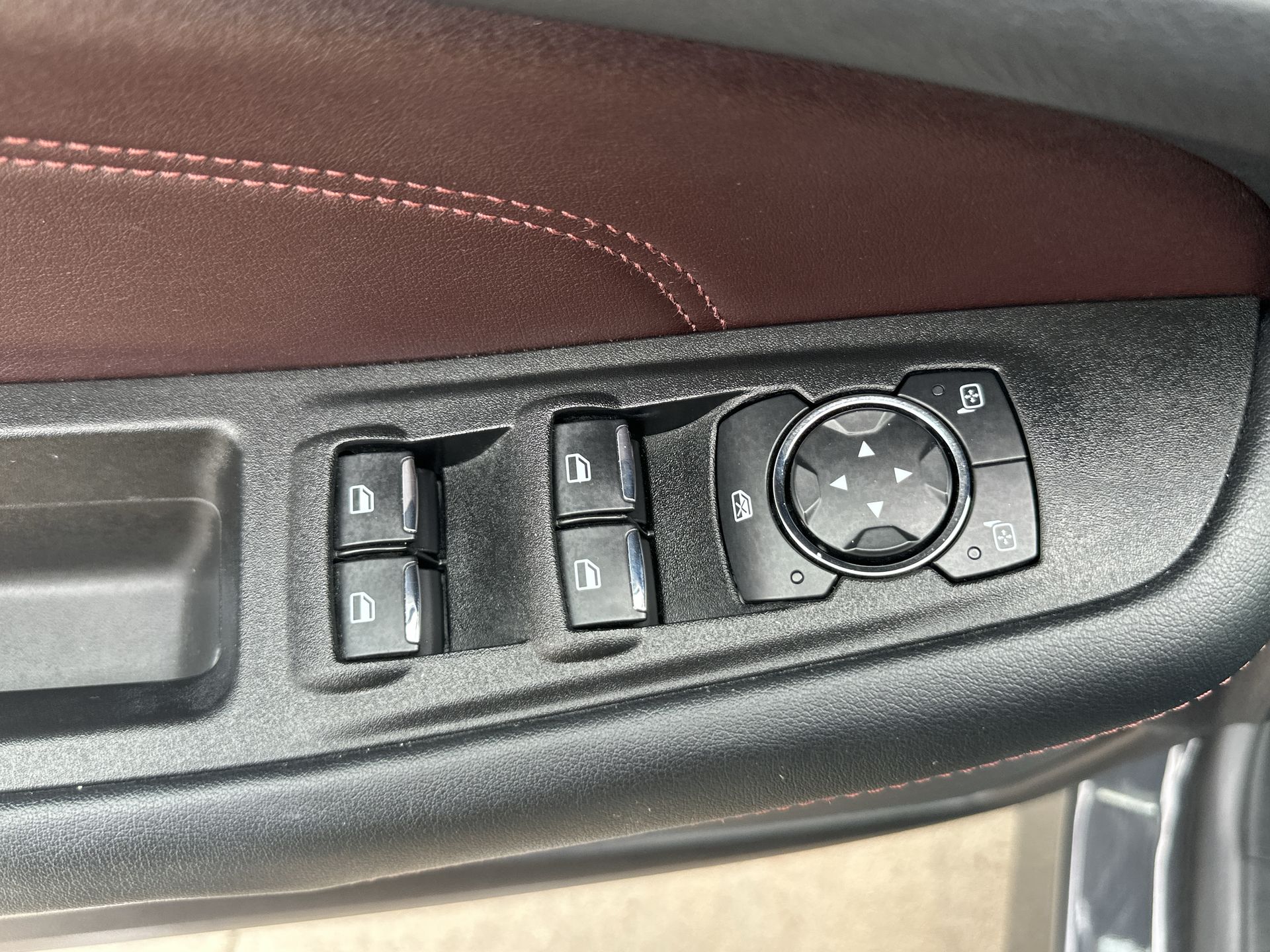 2021 Ford Edge Titanium photo 22