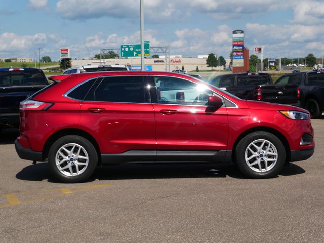 2022 Ford Edge SEL photo 17