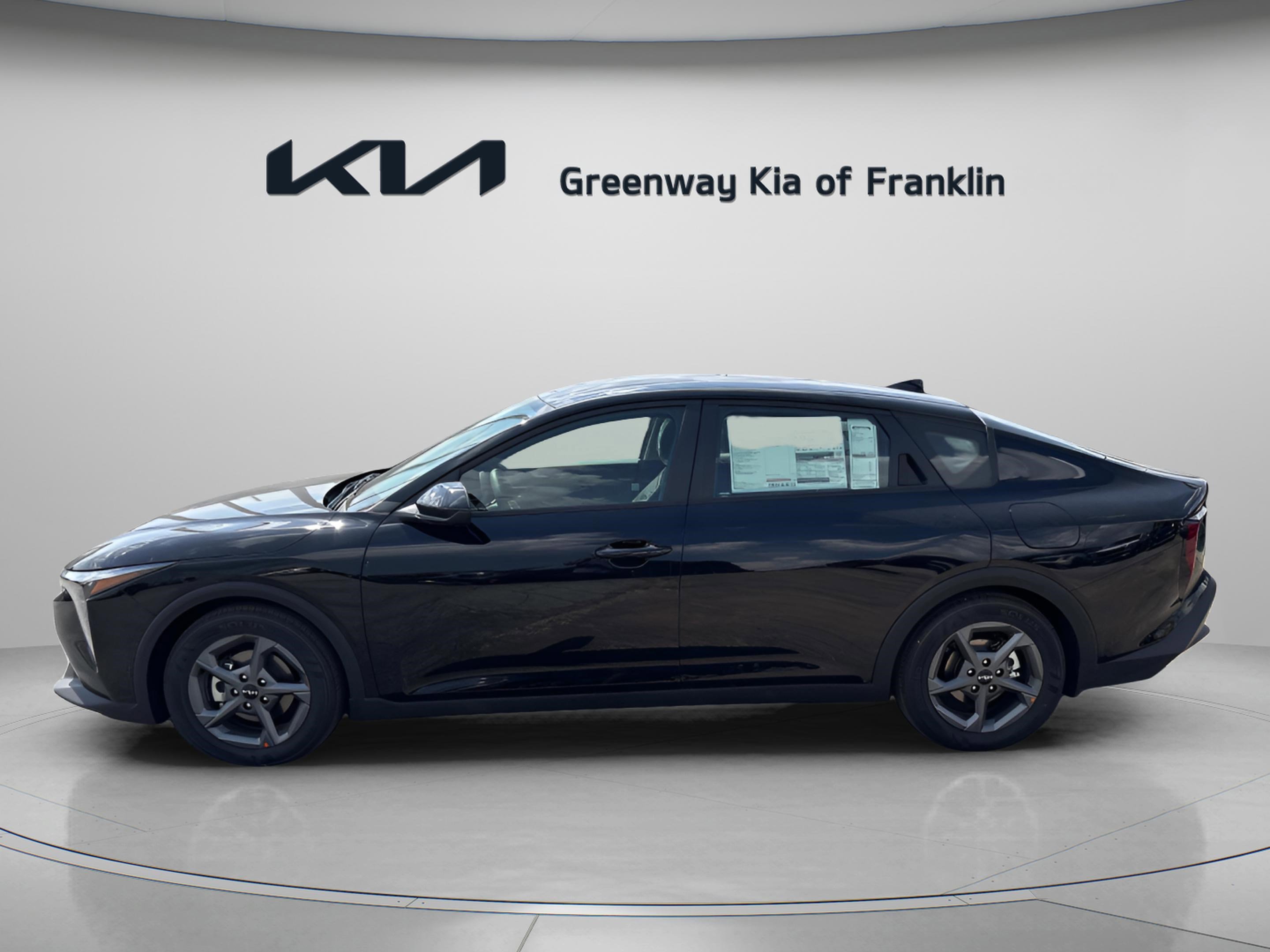2025 Kia K4 LXS photo 3