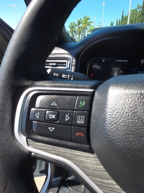 2023 Jeep Wagoneer L Series II photo 17