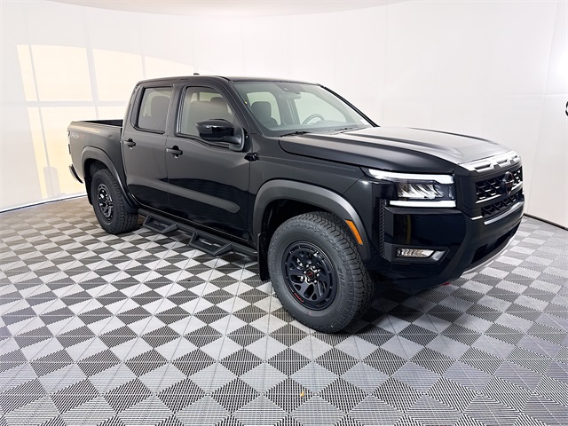 2026 Nissan Frontier PRO-4X's photo