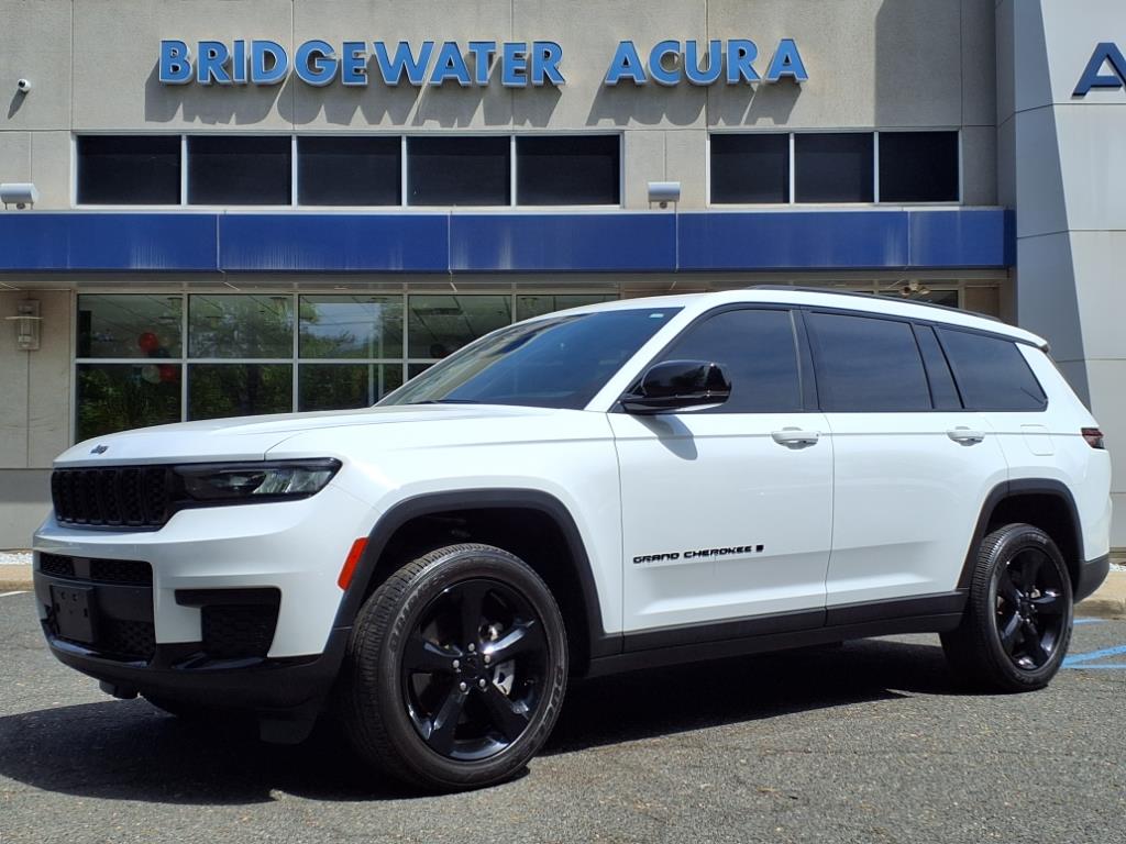 Used 2023 Bright White Clear Coat Jeep Altitude image 1