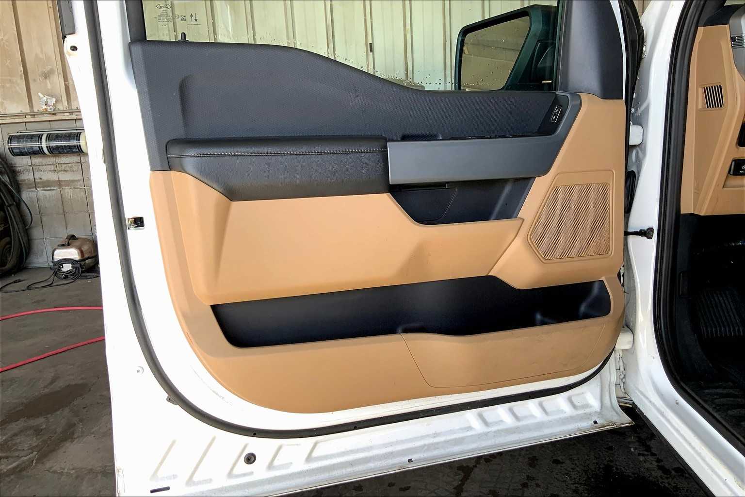 2023 Ford F-150 XLT photo 18