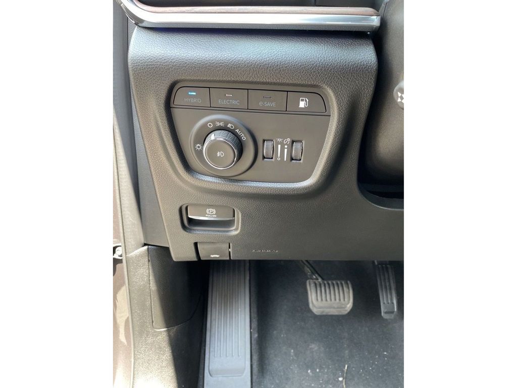 2023 Jeep Grand Cherokee Summit Reserve 4xe photo 22