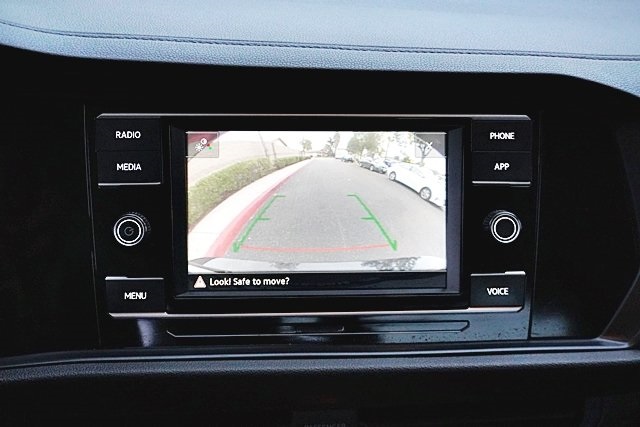 Used 2024 Black Volkswagen 1.5T SE image 24