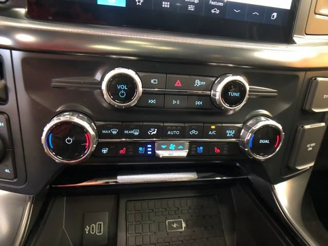 2025 Ford F-150 Lariat photo 19