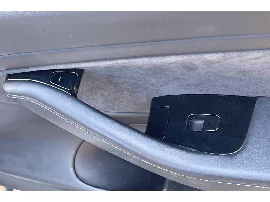 2020 Tesla Model 3 Long Range photo 19