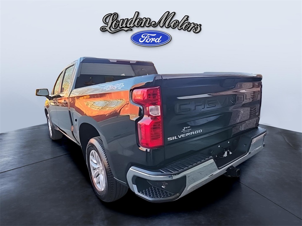 2022 Chevrolet Silverado 1500 LT photo 4
