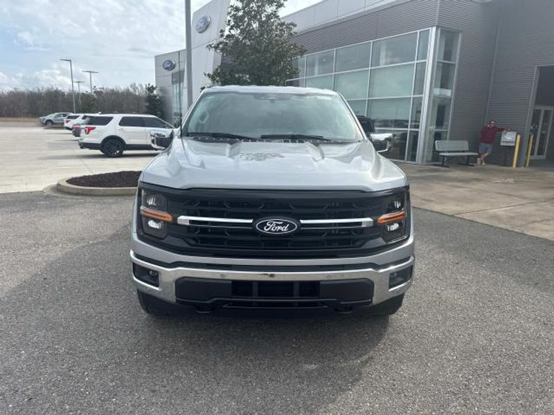 2025 Ford F-150 XLT photo 2