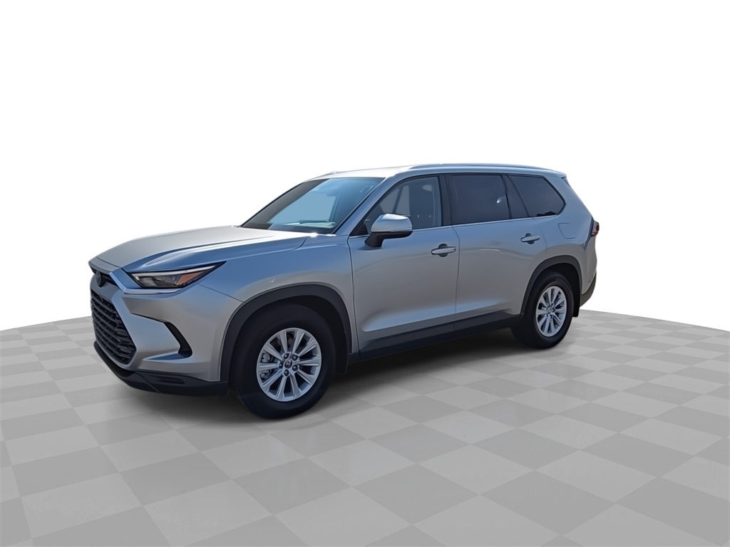 2025 Toyota Highlander Hybrid XLE photo 2