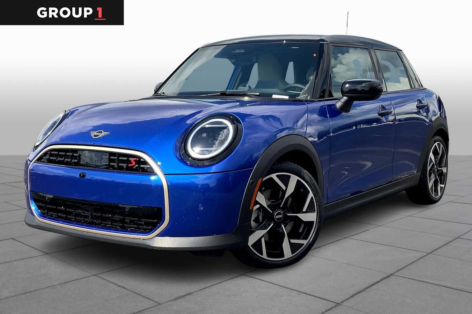 2025 MINI Hardtop 4 Door S's photo