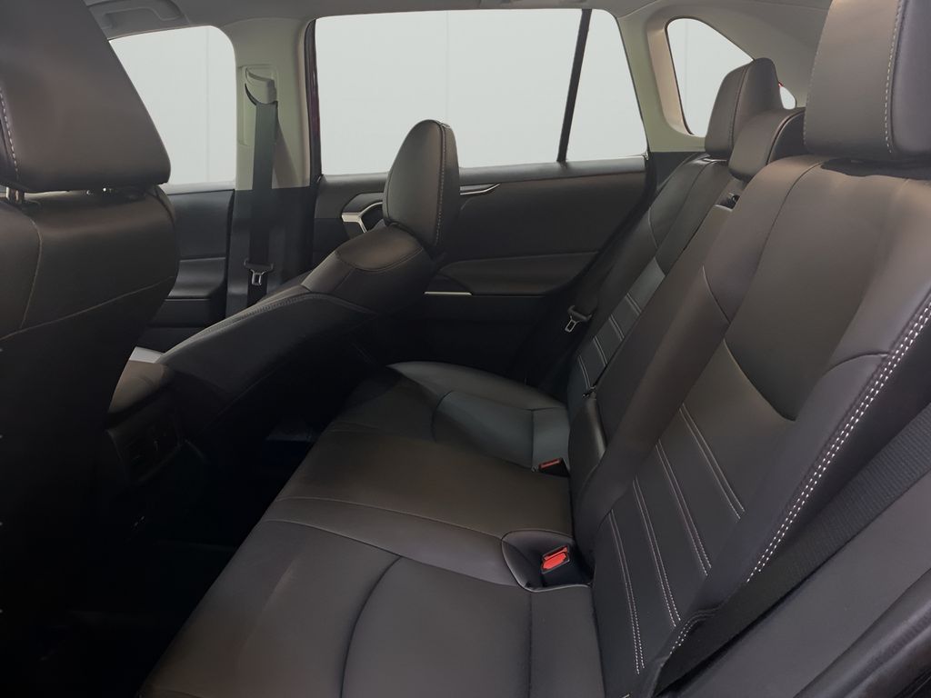 2024 Toyota RAV4 XLE Premium photo 15