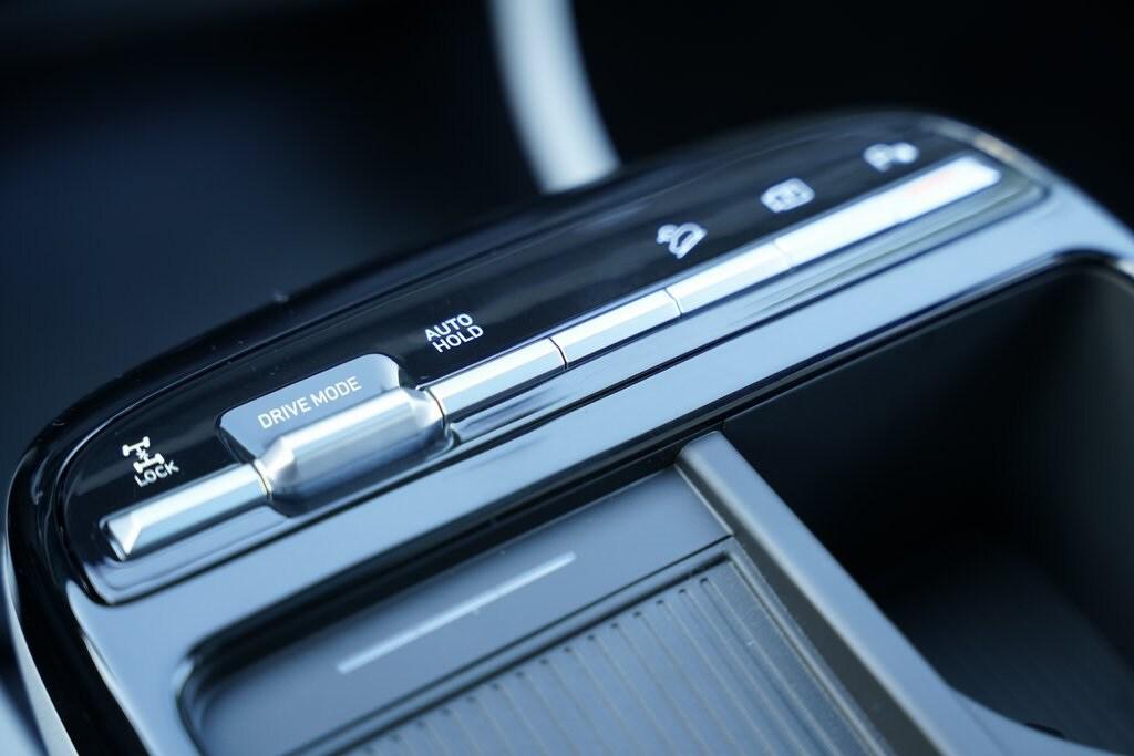 2025 Hyundai Tucson Hybrid Limited photo 23