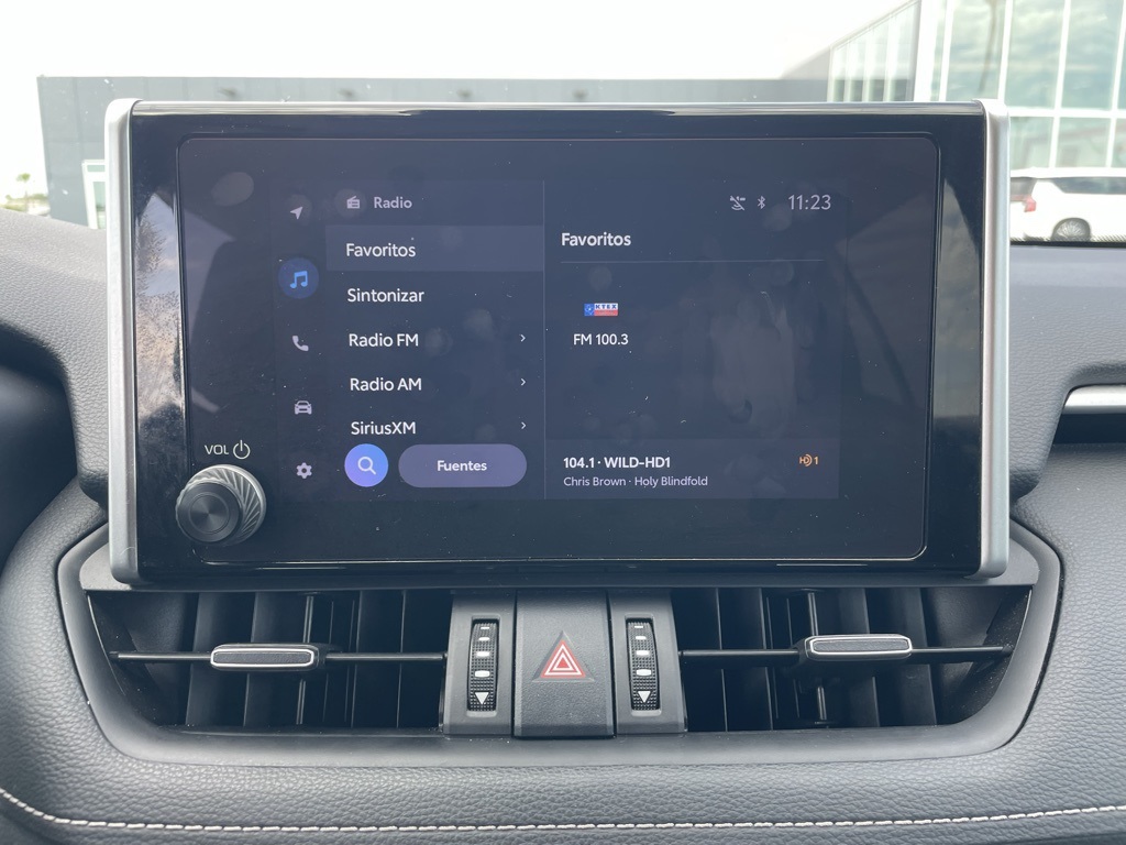 2024 Toyota RAV4 XLE Premium photo 15