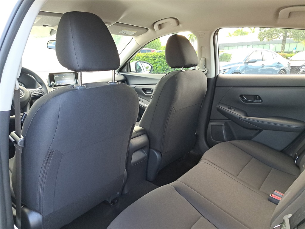 2025 Nissan Sentra S photo 11