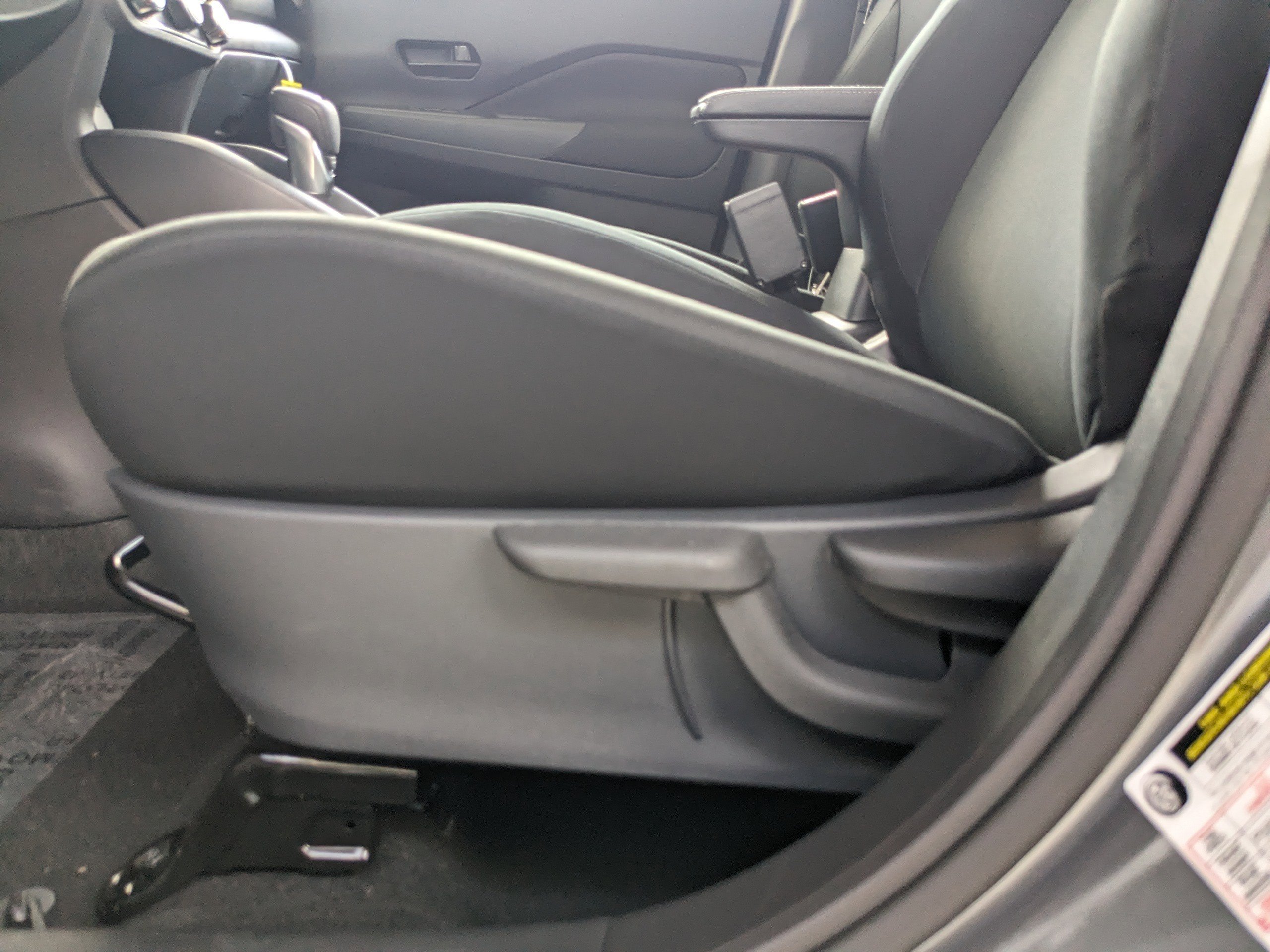2025 Nissan Kicks Play S photo 14