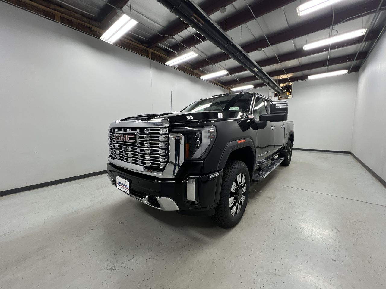2025 Gmc Sierra 2500 HD Denali photo 2