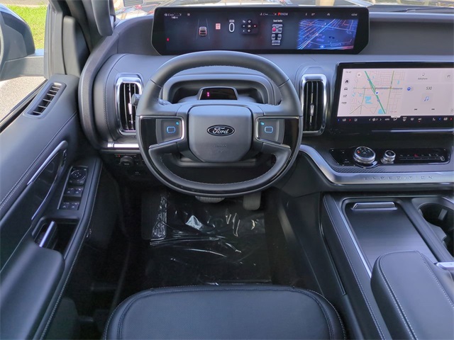 2025 Ford Expedition Platinum photo 13