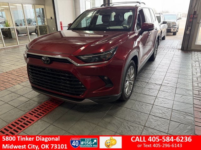 2024 Toyota Grand Highlander Platinum's photo