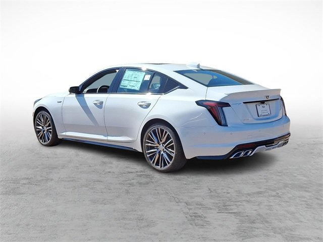 2026 Cadillac CT5 V photo 4