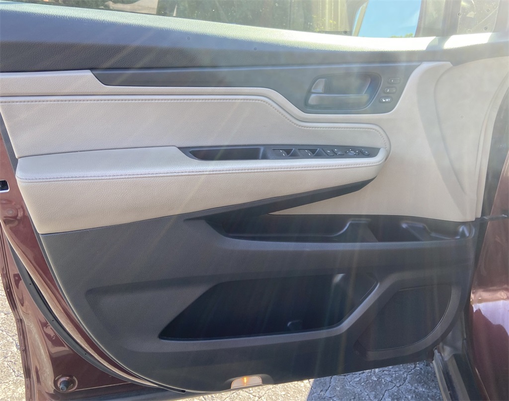 2020 Honda Odyssey EX-L photo 12