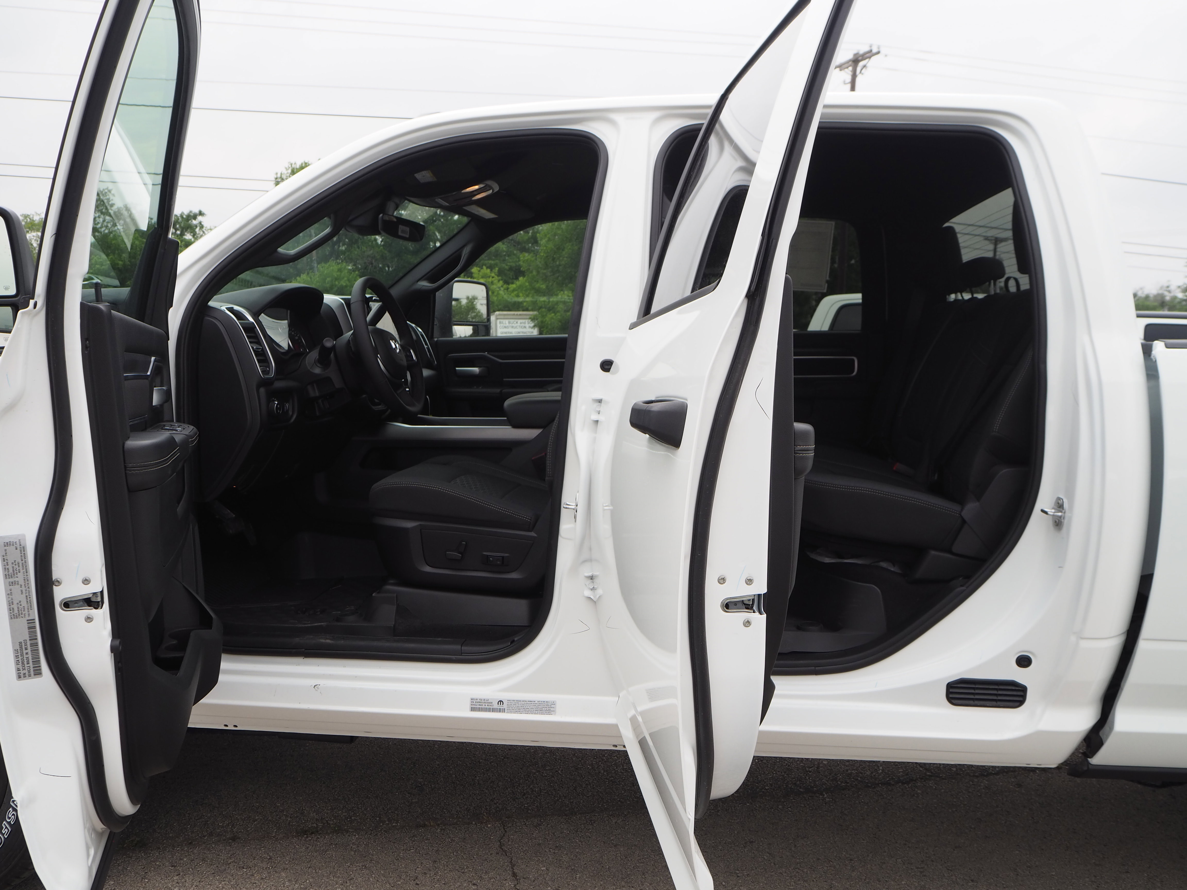 2025 Ram 2500 Lone Star photo 3