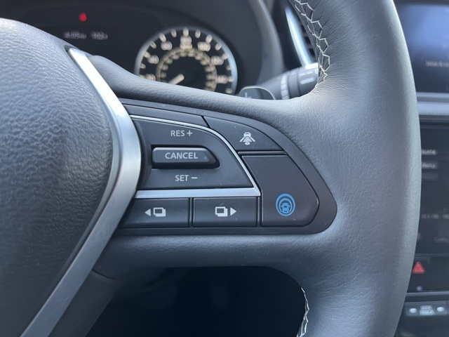 2023 Infiniti QX55 Luxe photo 17