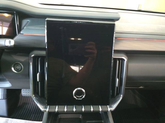 2025 Gmc Acadia AT4 photo 14