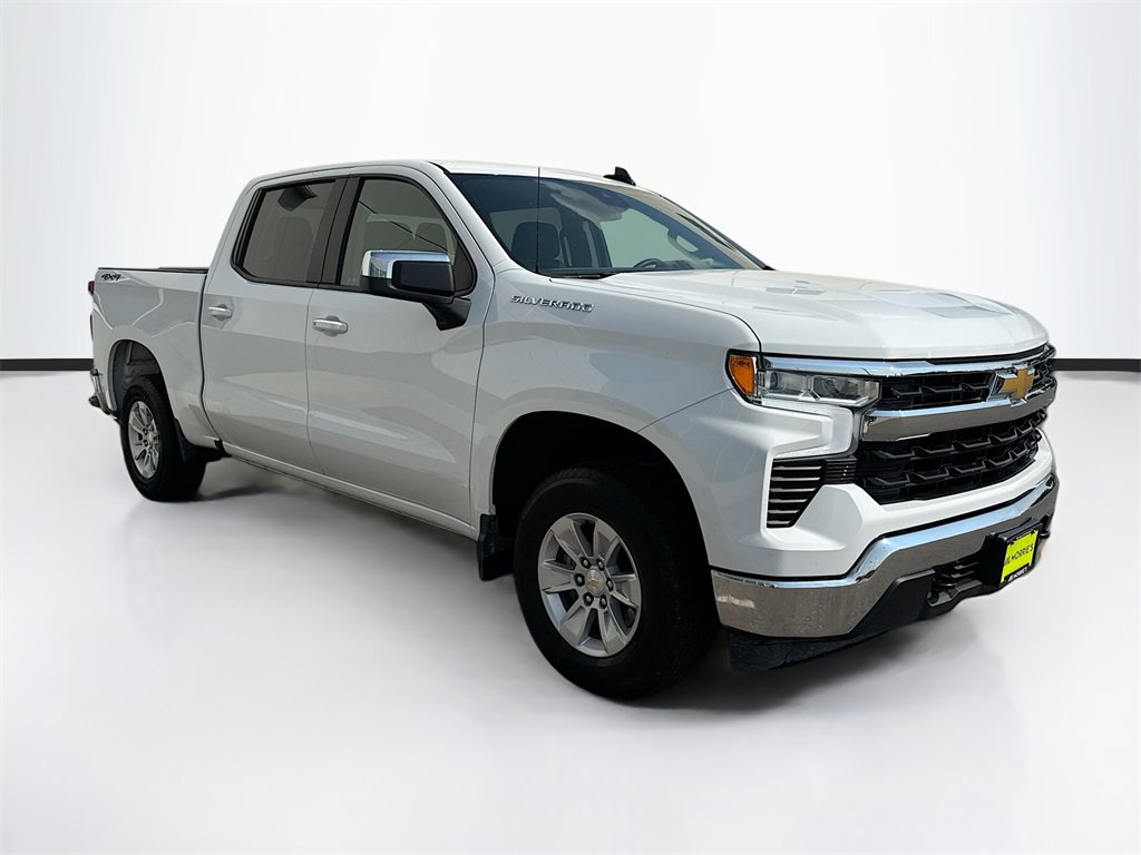 2025 Chevrolet Silverado 1500 LT photo 3
