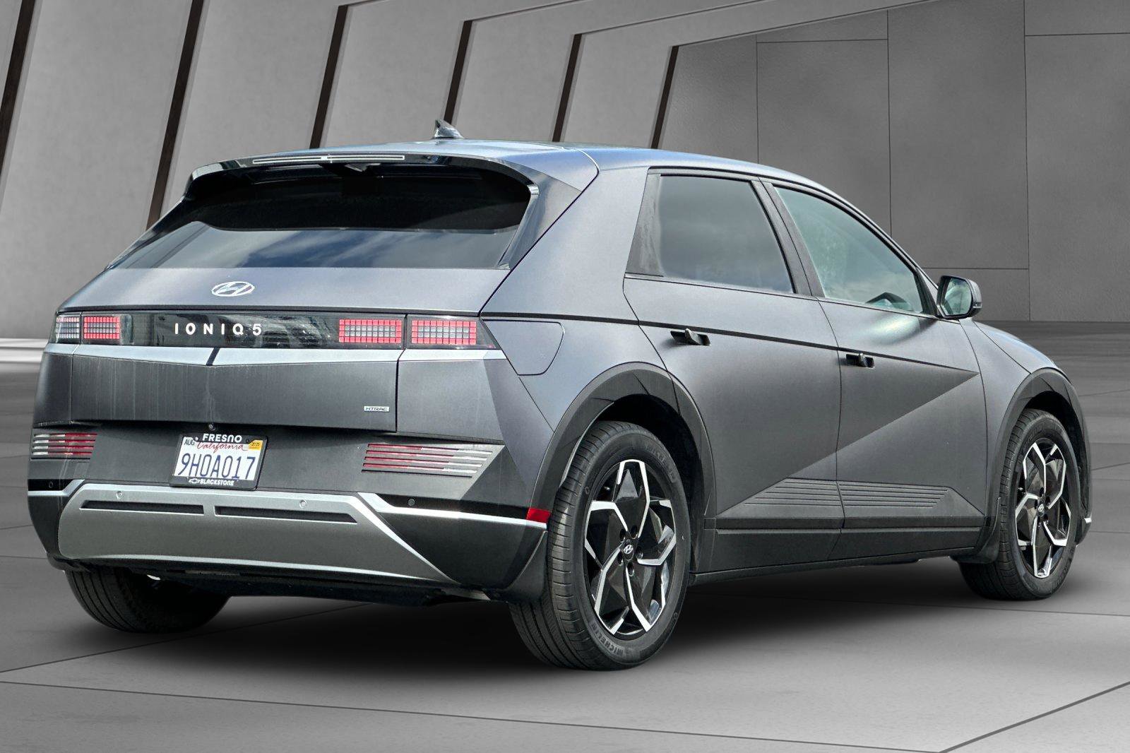 2023 Hyundai Ioniq 5 SEL photo 3