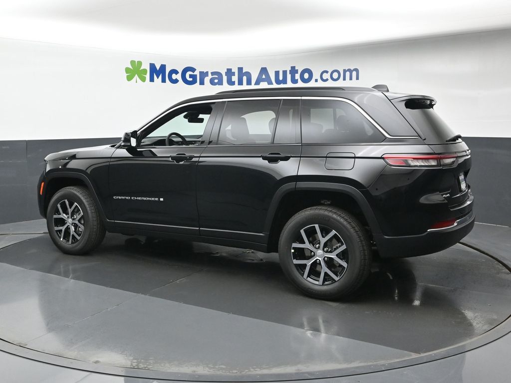 2025 Jeep Grand Cherokee Limited photo 15