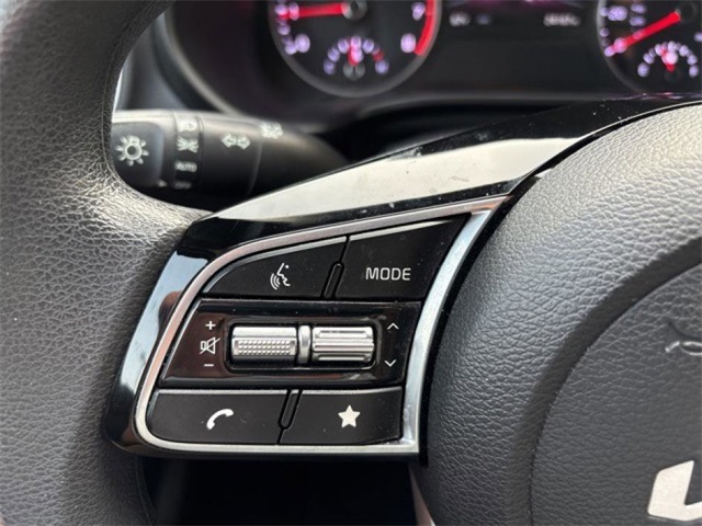 2023 Kia Forte LX photo 15
